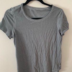 Grey lululemon top